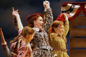 Carly Rose Sonenclar, Melissa Gilbert and Kara Lindsay @ BroadwayWorld Carly Rose Sonenclar, Melissa Gilbert and Kara Lindsay Photo